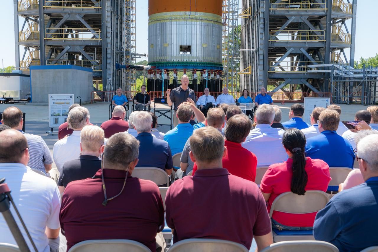 On Aug. 16, 2019, NASA Administrator Jim Bridenstine announced the agency’s Marshall Space Flight Center in Huntsville, Alabama, will lead the Human Landing System Program. Bridenstine was joined by Representatives Mo Brooks and Robert Aderholt of Alabama and Representative Scott DesJarlais of Tennessee. NASA will rapidly develop the lander for safely carrying the first woman and the next man to the Moon’s surface in 2024. The Artemis missions will start with launch by the world’s most powerful rocket, NASA’s Space Launch System, also managed by Marshall. Bridenstine made the announcement in front of the 149-foot-tall SLS liquid hydrogen structural test article, currently being tested to help ensure the structure can safely launch astronauts on the Artemis lunar missions. (NASA/Fred Deaton)  For more information: https://www.nasa.gov/artemis-1